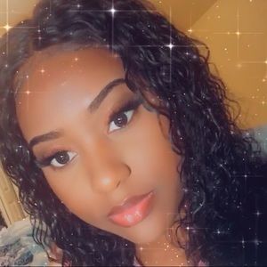 Meet your Posher, Victoria